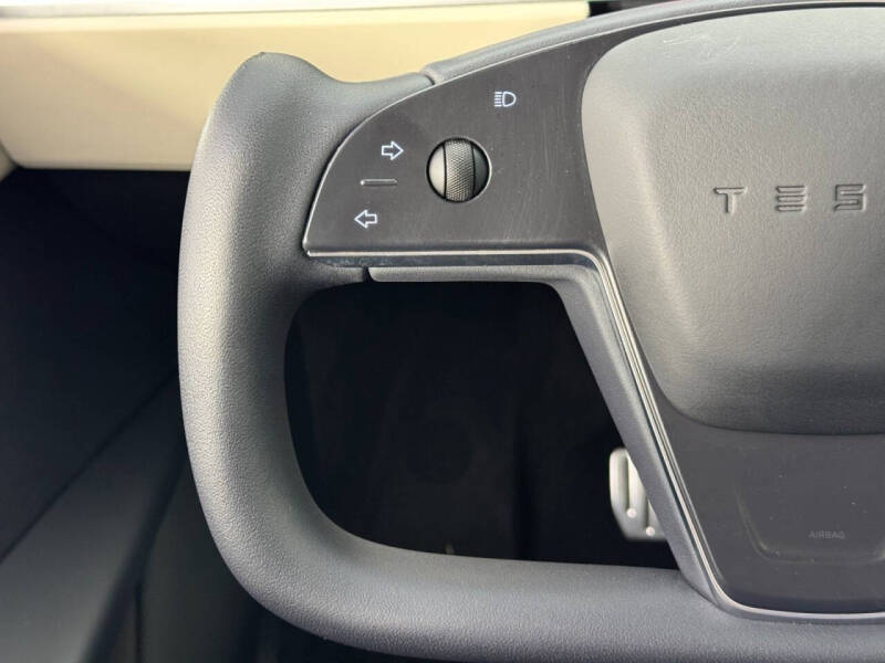 2023 Tesla Model X Standard Range