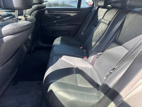 2016 Lexus LS 460