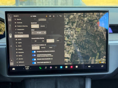 2023 Tesla Model X Standard Range