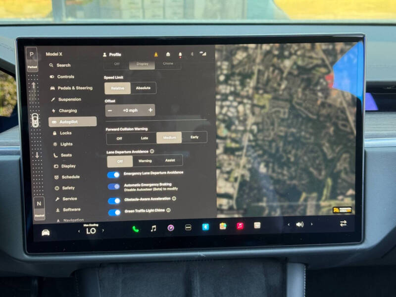 2023 Tesla Model X Standard Range