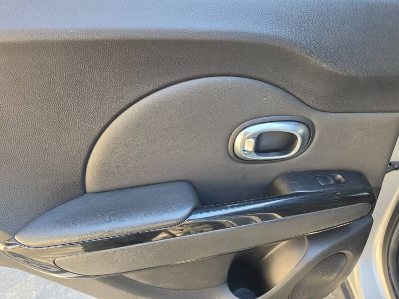 2014 Kia Soul +