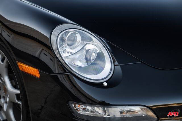 2005 Porsche 911 Carrera