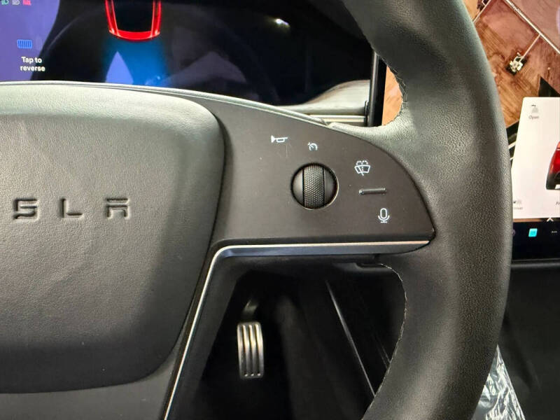 2023 Tesla Model X Standard Range