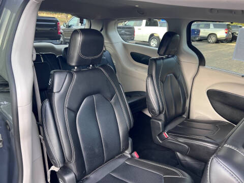 2023 Chrysler Pacifica Touring L