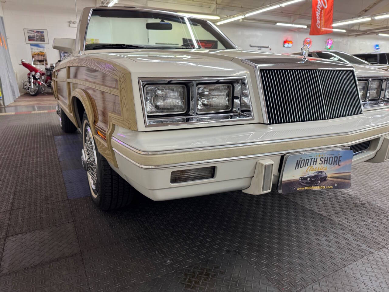 1984 Chrysler Le Baron 12