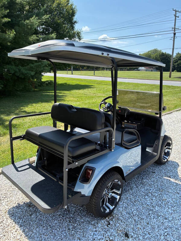 2021 E-Z-GO RXV ELiTE