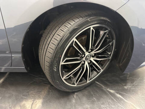 2019 Toyota Avalon XSE