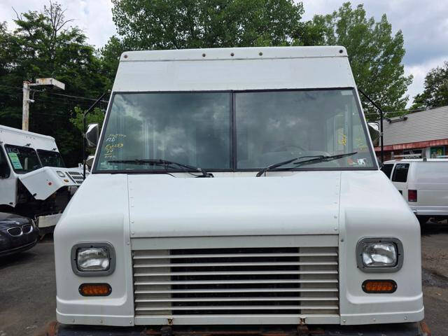 2014 Ford Stripped Chassis