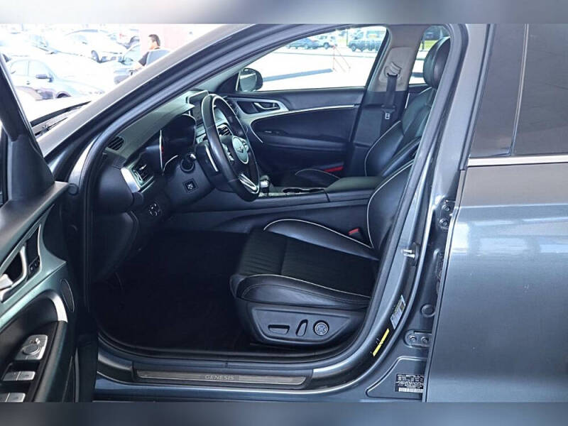 2021 Genesis G70