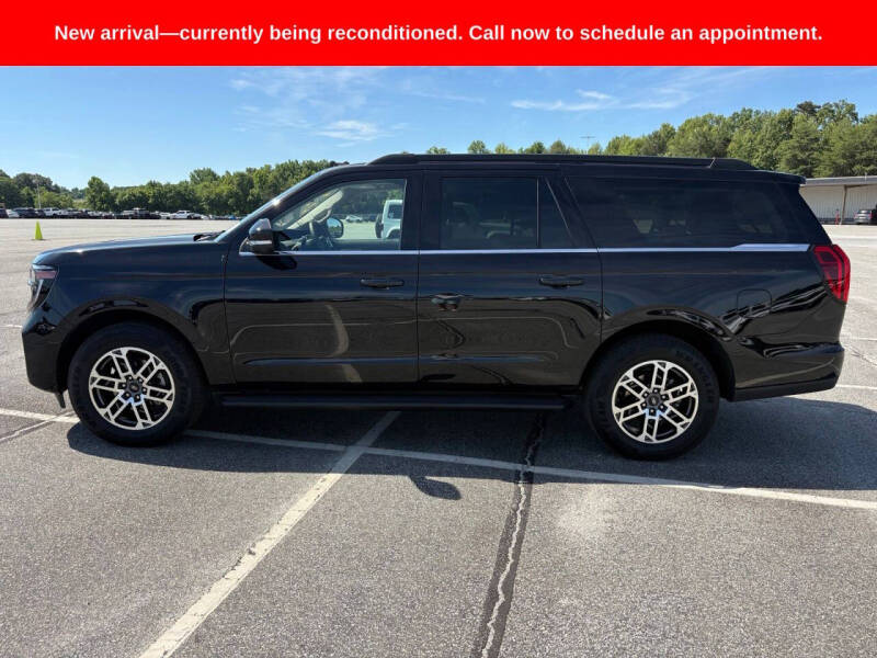 2025 Ford Expedition MAX Active