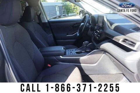 2023 Toyota Highlander Platinum