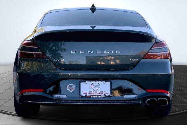 2023 Genesis G70