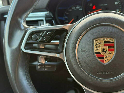 2017 Porsche Macan