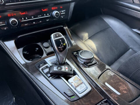 2016 BMW 5 Series 528i