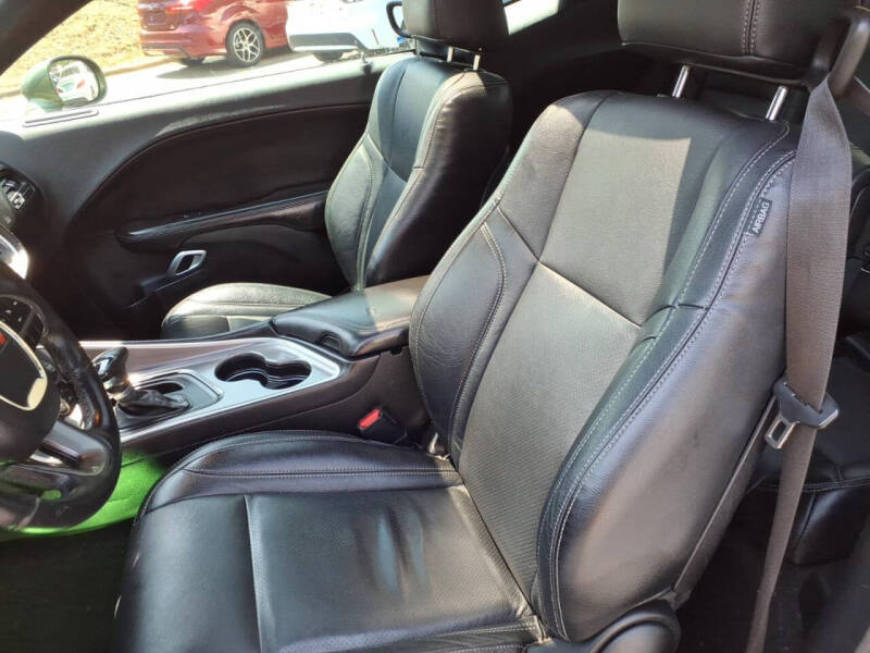 2019 Dodge Challenger SXT