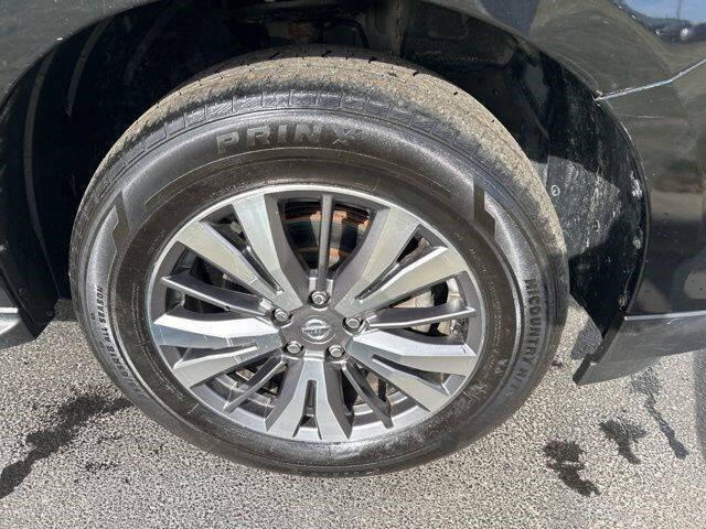 2020 Nissan Pathfinder SL