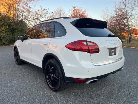 2012 Porsche Cayenne S Hybrid