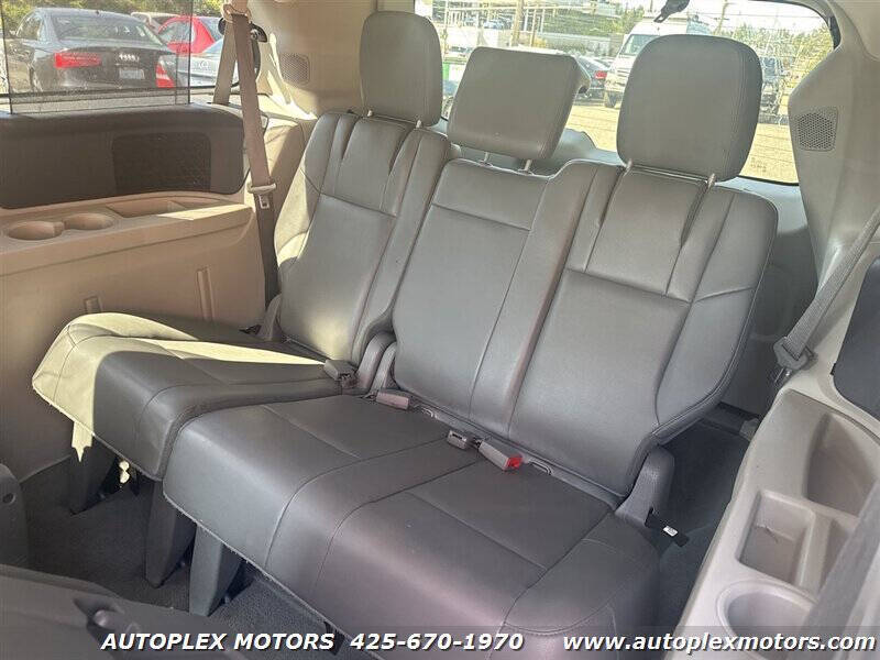 2011 Volkswagen Routan