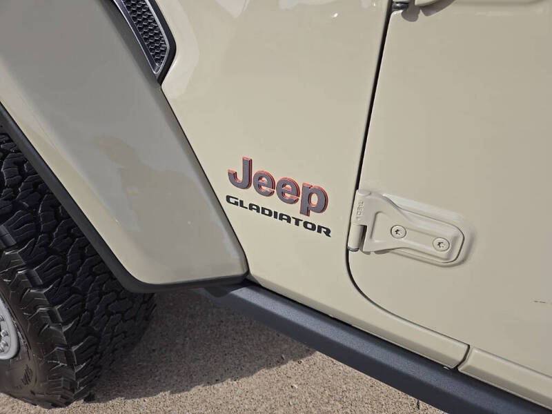 2022 Jeep Gladiator Mojave