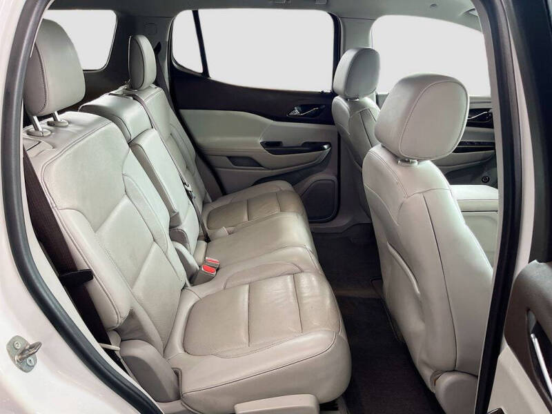 2017 GMC Acadia SLT-1