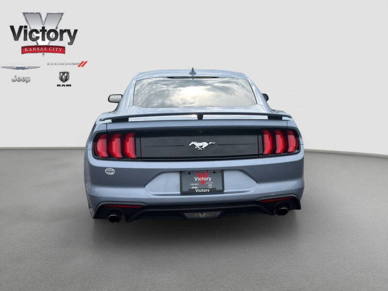 2022 Ford Mustang EcoBoost Premium
