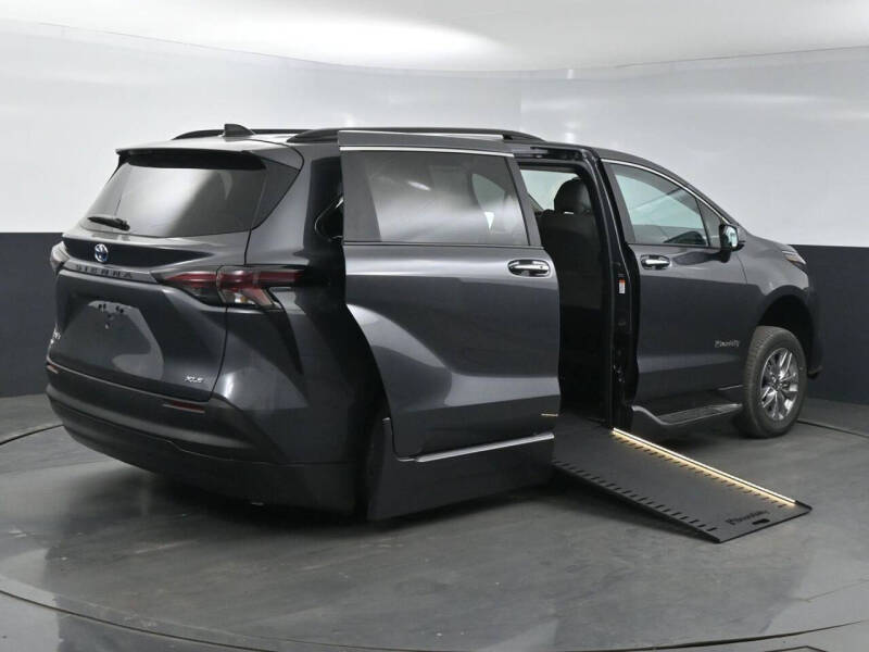 2025 Toyota Sienna