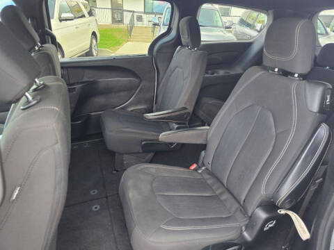 2020 Chrysler Pacifica Touring