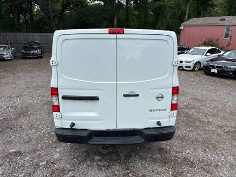 2020 Nissan NV 1500 SV