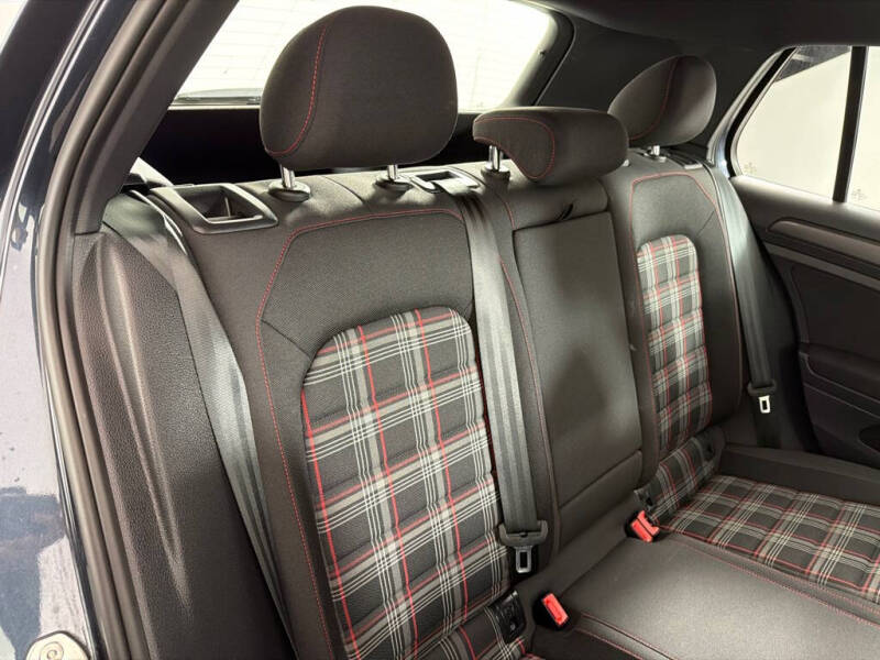 2018 Volkswagen Golf GTI S
