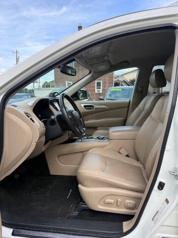 2019 Nissan Pathfinder SL