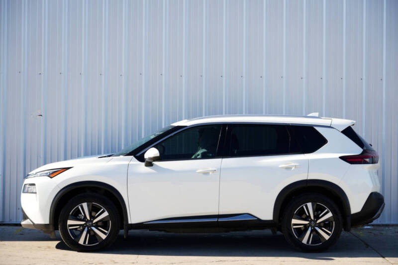 2022 Nissan Rogue SL