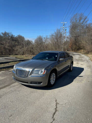 2014 Chrysler 300 for sale at Dependable Motors in Lenoir City TN