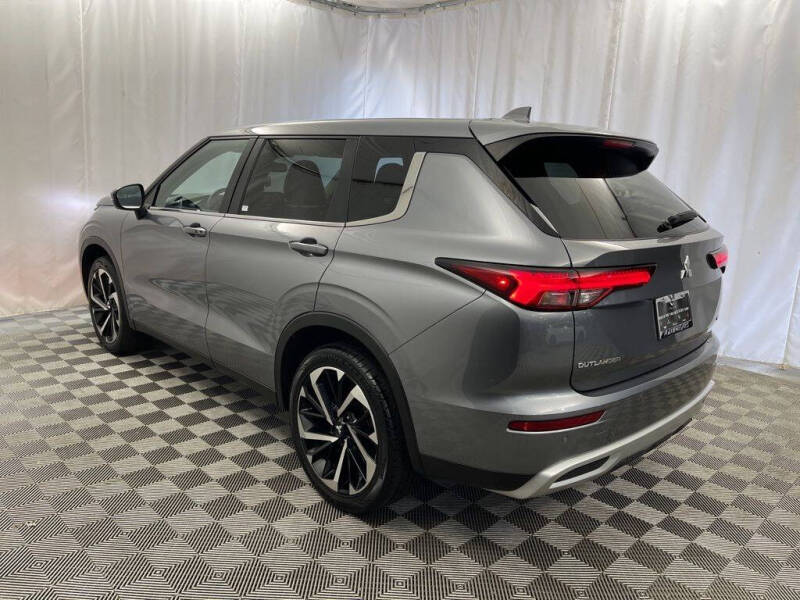 2024 Mitsubishi Outlander SE Black Edition