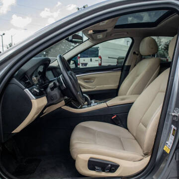 2016 BMW 5 Series 528i