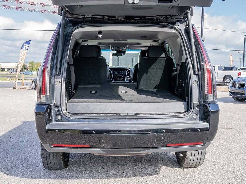 2019 Cadillac Escalade Luxury