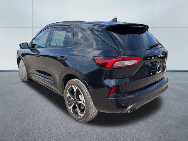 2023 Ford Escape ST-Line Select