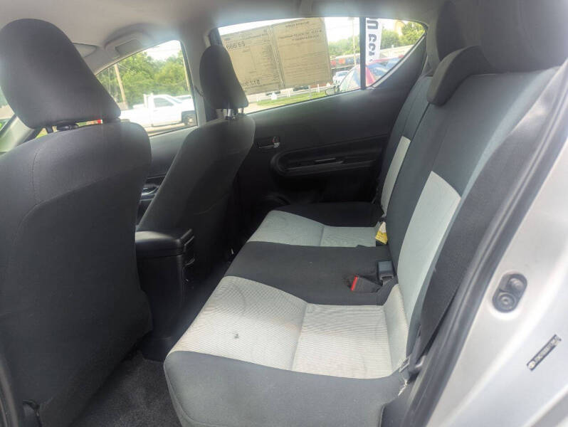 2016 Toyota Prius c Four
