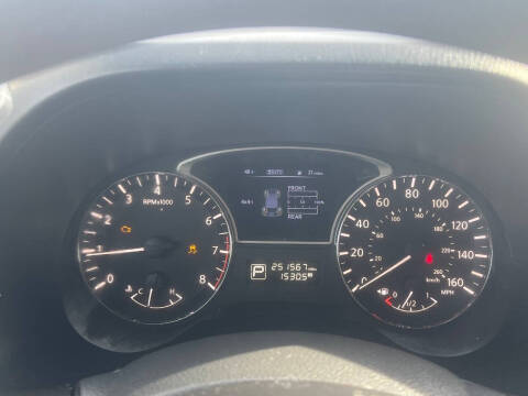 2015 Nissan Pathfinder SL