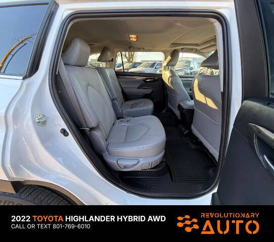 2022 Toyota Highlander Hybrid Limited