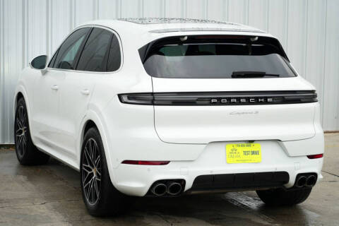 2024 Porsche Cayenne S