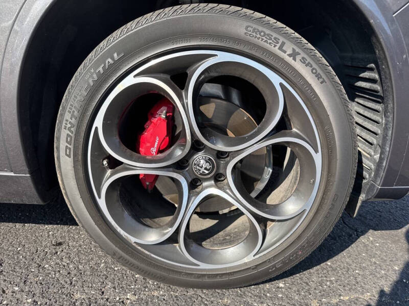 2022 Alfa Romeo Stelvio Ti