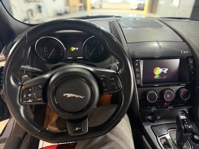 2016 Jaguar F-TYPE R
