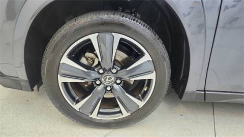 2024 Lexus UX 250h Premium