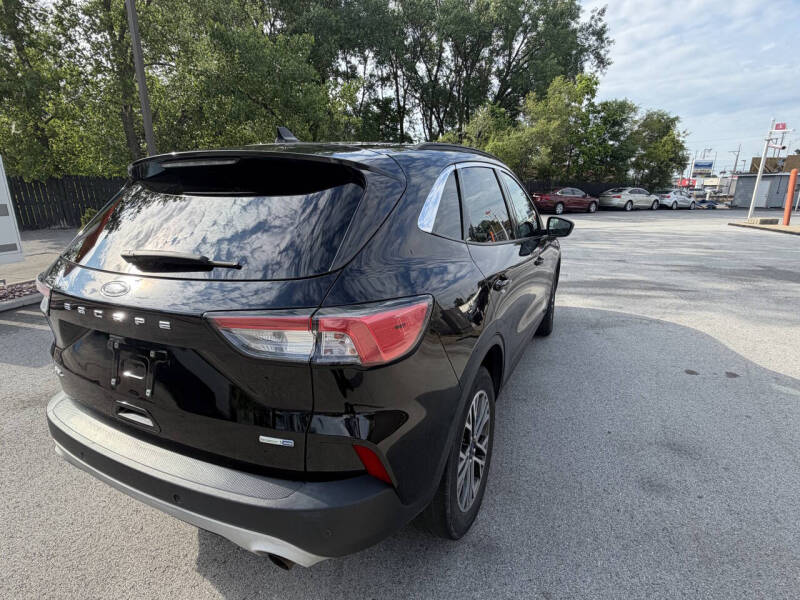 2020 Ford Escape SEL