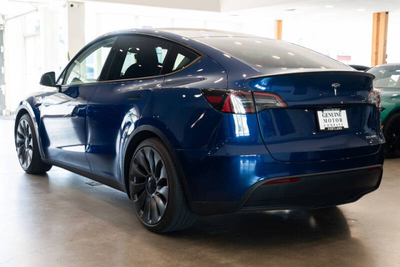 2025 Tesla Model Y Performance