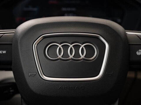 2025 Audi Q5 quattro Premium 40 TFSI