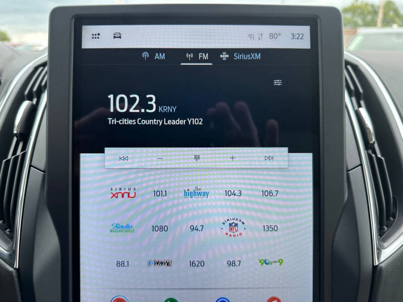 2022 Ford Edge Titanium