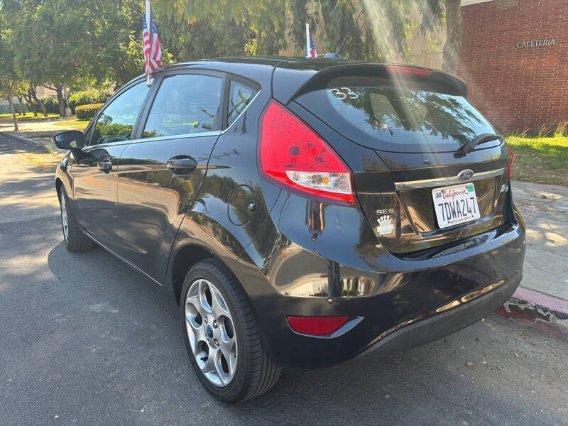 2011 Ford Fiesta SES