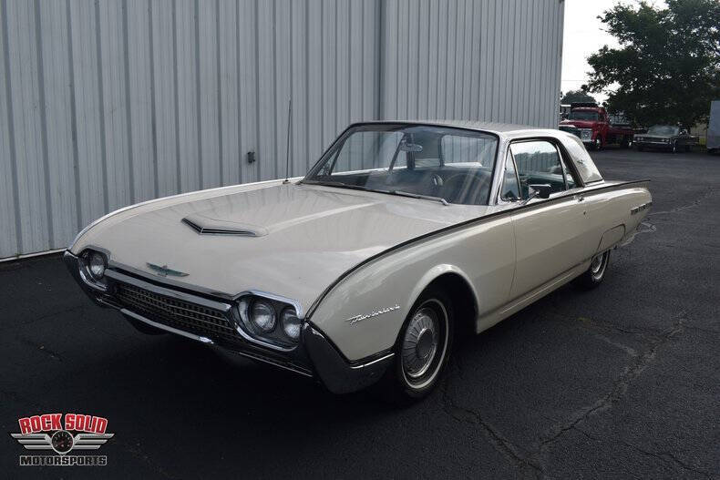 1962 Ford Thunderbird