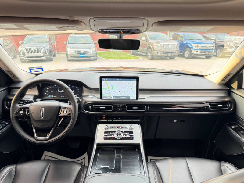 2022 Lincoln Aviator Standard